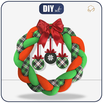 WIANEK ŚWIĄTECZNY -  KRATA ZIELONO-CZERWONA / zielony - zestaw do uszycia