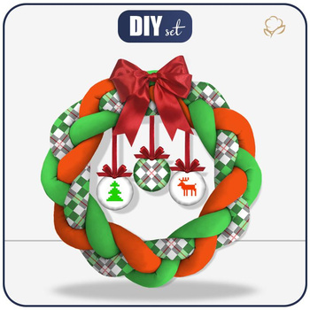 WIANEK ŚWIĄTECZNY -  KRATA ZIELONO-CZERWONA / biała - zestaw do uszycia