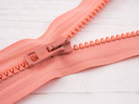 Kostěný zip 30cm dělitelný - broskvový B-11