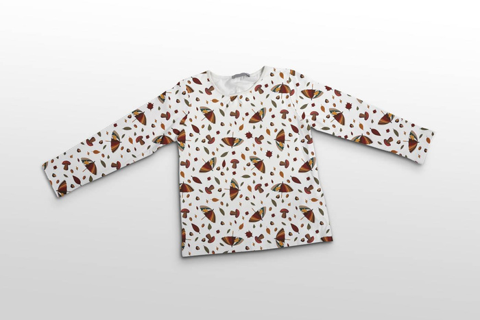 UMBRELLAS AND MUSHROOMS / white (RED PANDA’S AUTUMN) - light brushed knitwear