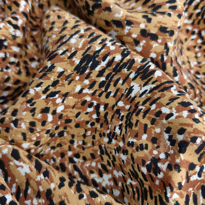 Krepa wiskozowa - ABSTRACT ANIMAL PRINT / camel