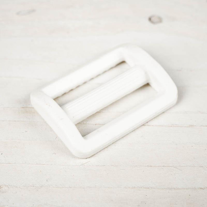 Plastic adjusting buckle B 30 mm - white