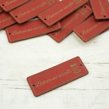 Cedulka Babcia mi uszyła  - cívka 1,5x4 cm - červená
