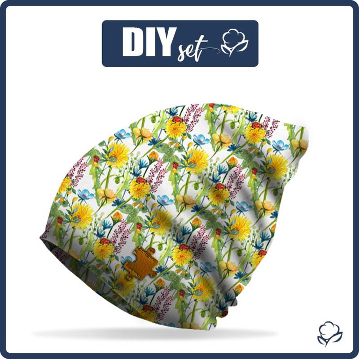 "Beanie" cap - LADYBIRDS IN THE MEADOW (IN THE MEADOW) 57-59