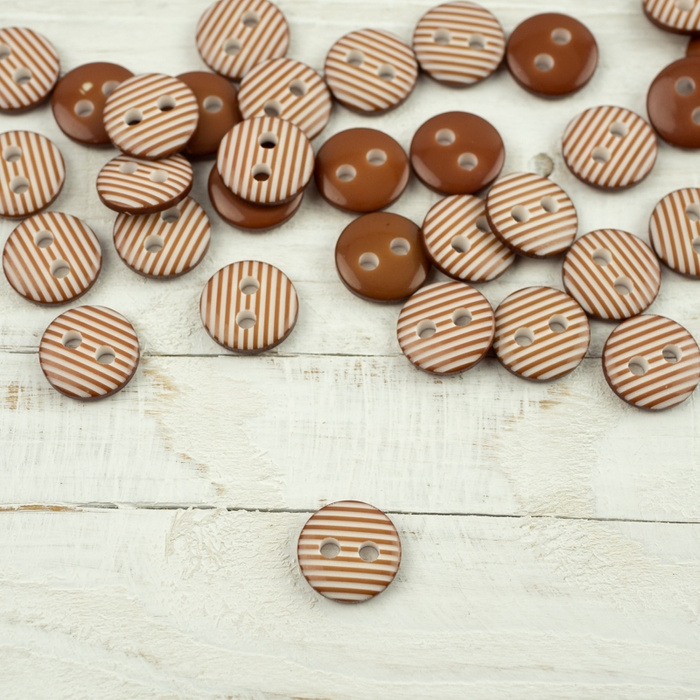 Plastic button with stripes small - brown