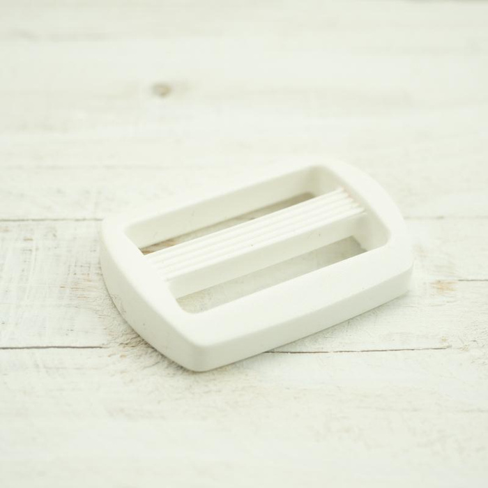 Plastic adjusting buckle B 20 mm - white