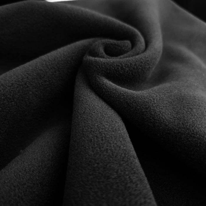 Outdoorový fleece – černý