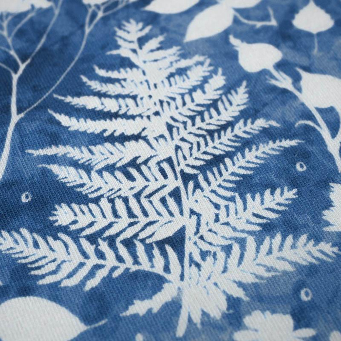 100CM BÍLÉ KAPRADÍ (CLASSIC BLUE) - tkanina HOME DECOR PREMIUM
