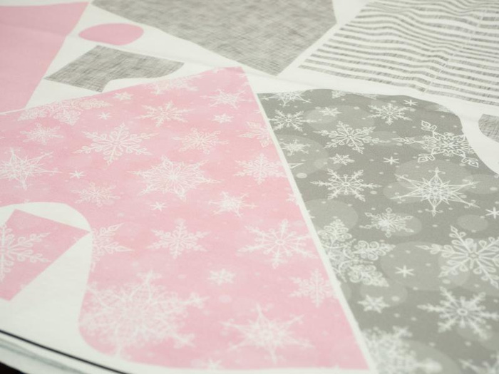 LONG-LEGGED GNOMES - Angie & Blaze