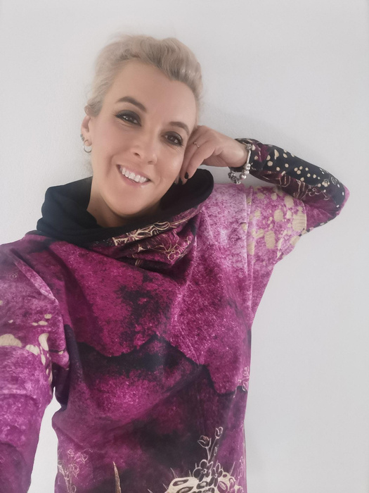 Sweatshirt mit Schalkragen und Fledermausärmel (FURIA) - Bouquet of flowers wz.4 - Sommersweat ITY - M