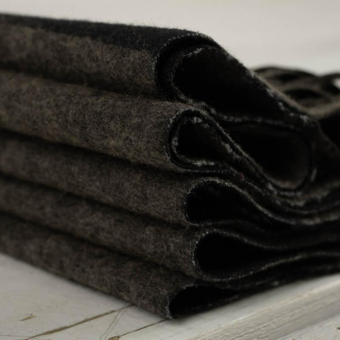 BLACK CHECK / beige - PUNTO BRUSHED ON BOTH SIDES WITH FRINGES