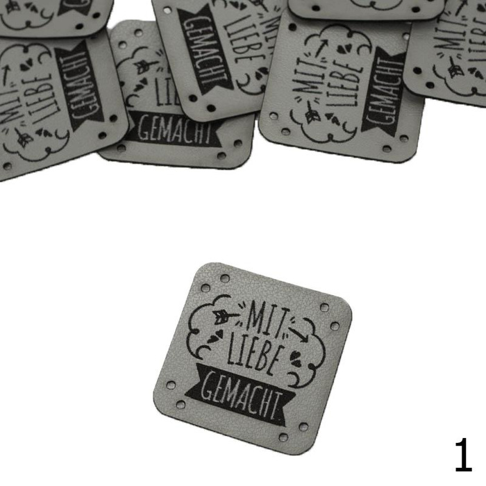 Cedulka ''MIT LIEBE GEMACHT'' 3x3cm - barva na výběr