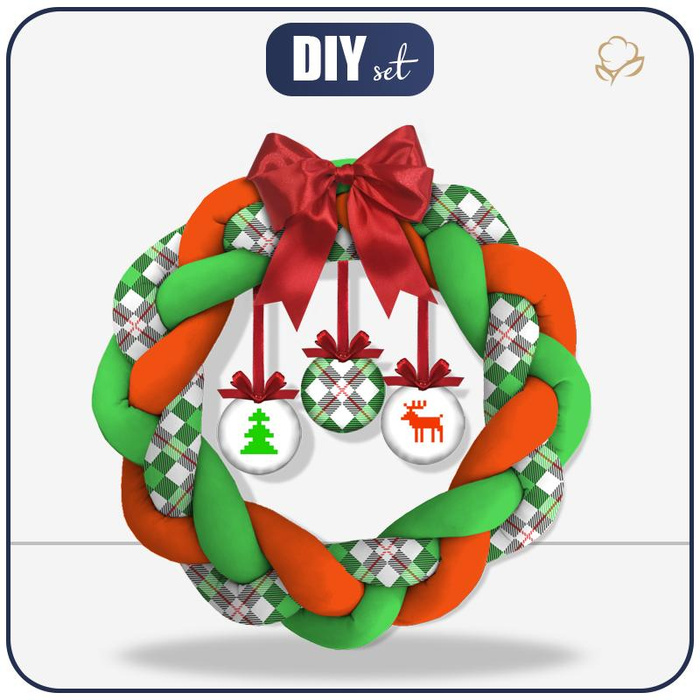 CHRISTMAS WREATH - CHECK GREEN - RED / white - sewing set