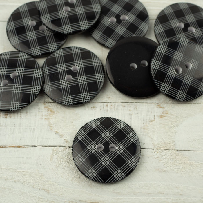 Plastic button with check big - black