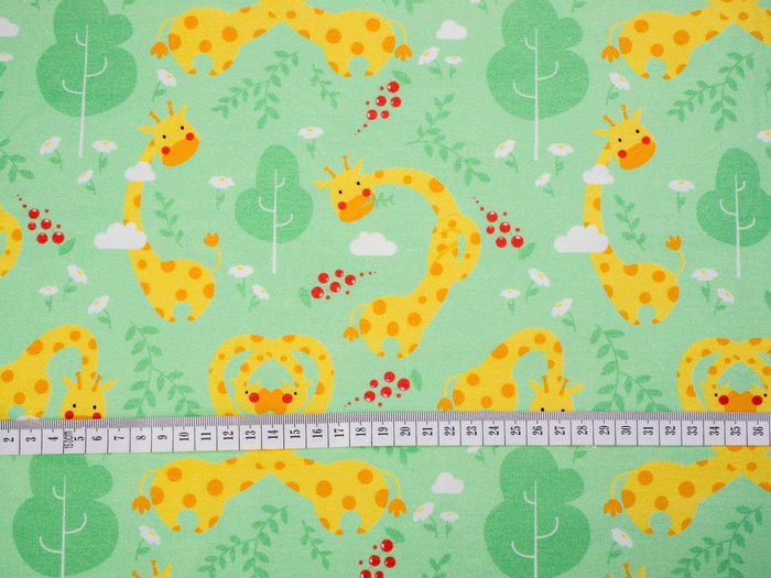GIRAFFES / pistachio - Viscose jersey WE210