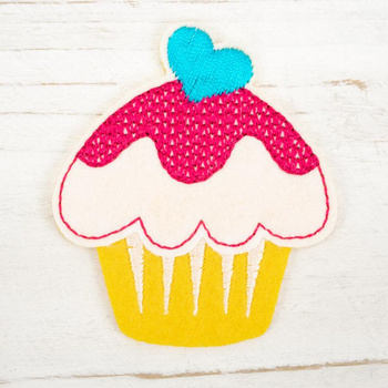 Embroidered iron-on CUPCAKE - yellow-white