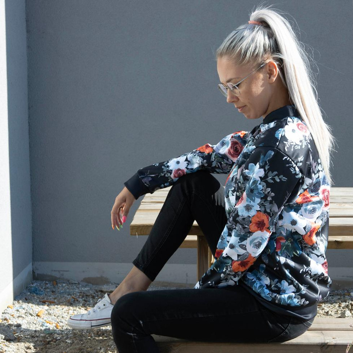 WATER-COLOR FLOWERS pat. 2 / black - looped knit fabric with elastane ITY