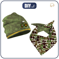 KID'S CAP AND SCARF (CLASSIC) - TRACTORS / green 55-58
