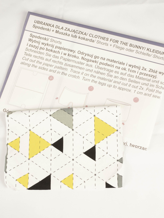 SHORTS + BOW TIE FOR BUNNY - GEOMETRIC TRIANGLES YELLOW 2 - sewing set