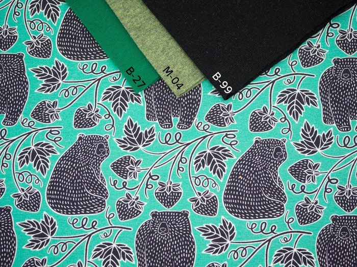 BEARS WITH WILD STRAWBERRIES - single jersey with elastane TE210