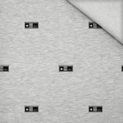 50CM RETRO GAMER (czarny) / M-01 melanż jasnoszary / MINIMAL - dzianina pętelkowa SP250