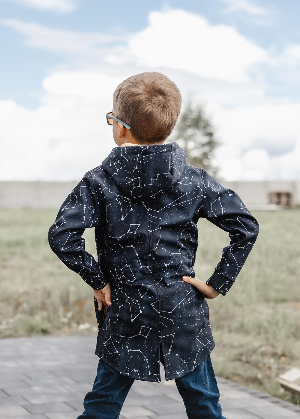 KIDS PARKA (ARIEL) - CONSTELLATIONS pat. 2 (GALACTIC ANIMALS) / navy - softshell