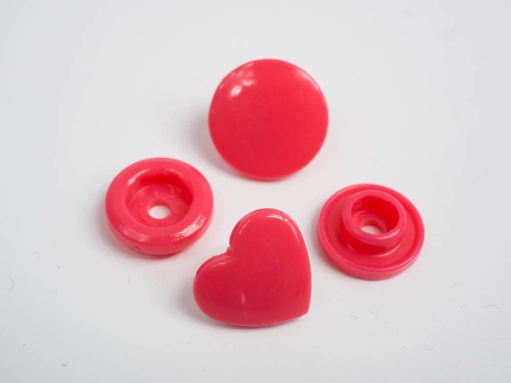 Fasteners KAM hearts 12 mm red 10 sets