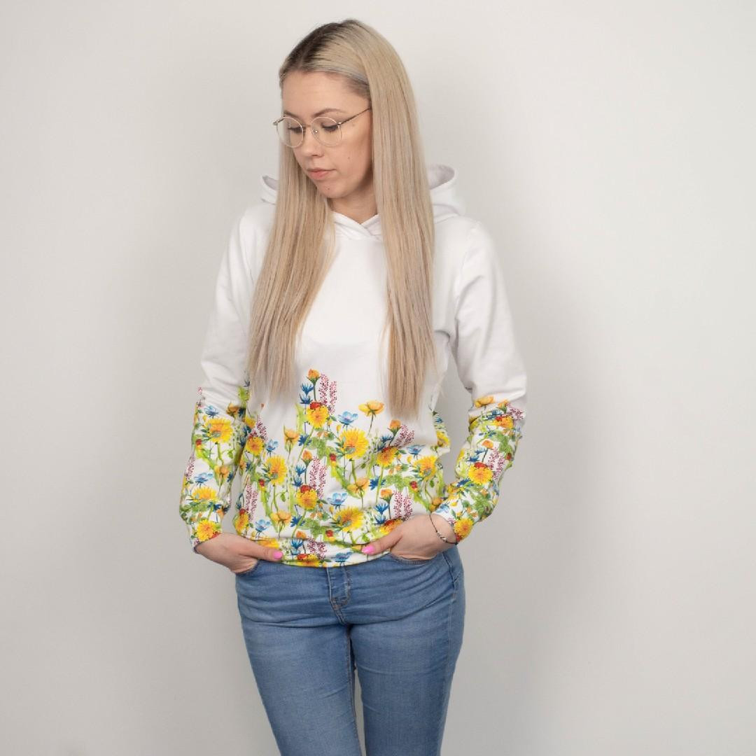 CLASSIC WOMEN’S HOODIE (POLA) - LADYBIRDS IN THE MEADOW (IN THE MEADOW) - looped knit fabric 