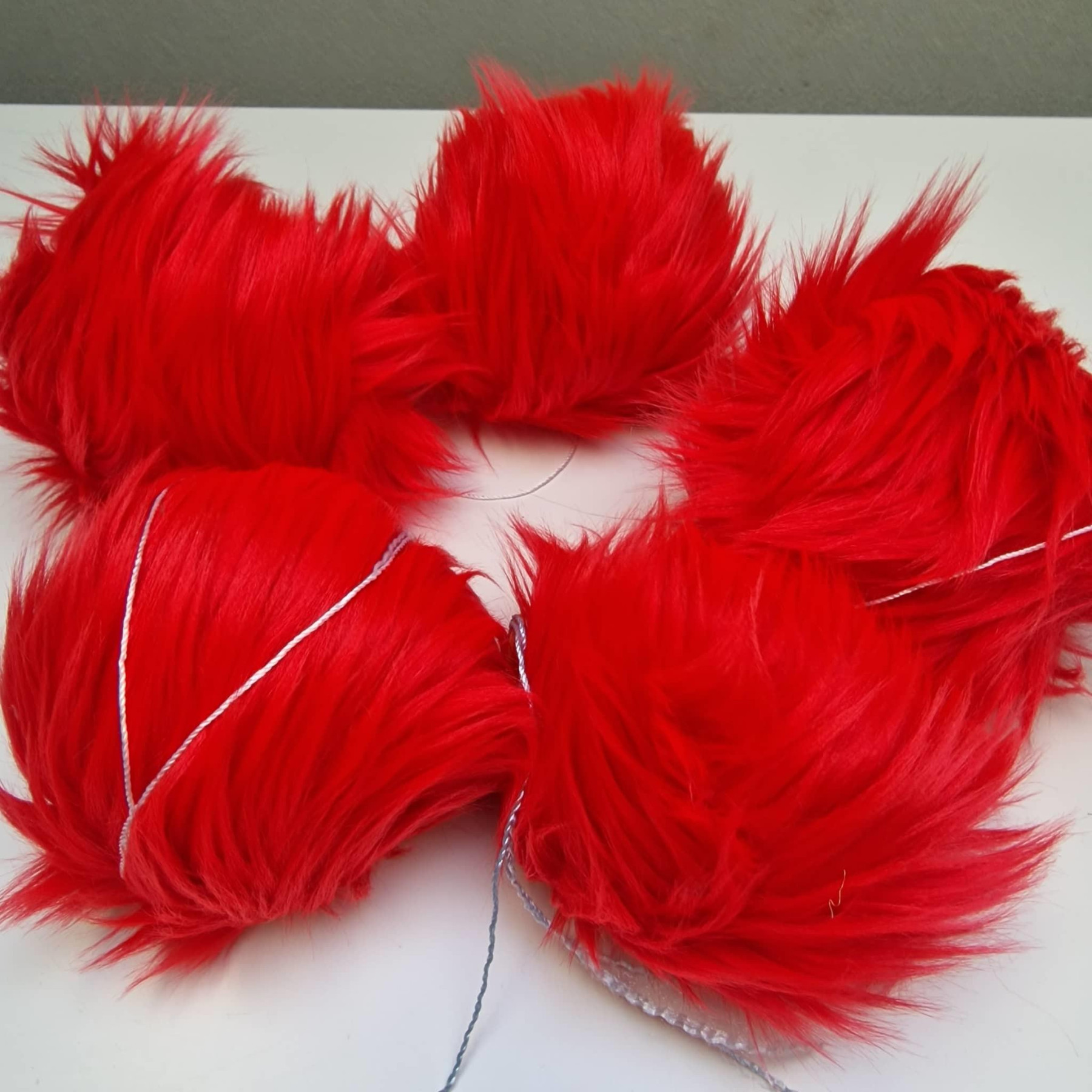 Eco fur pompom 12 cm - RED