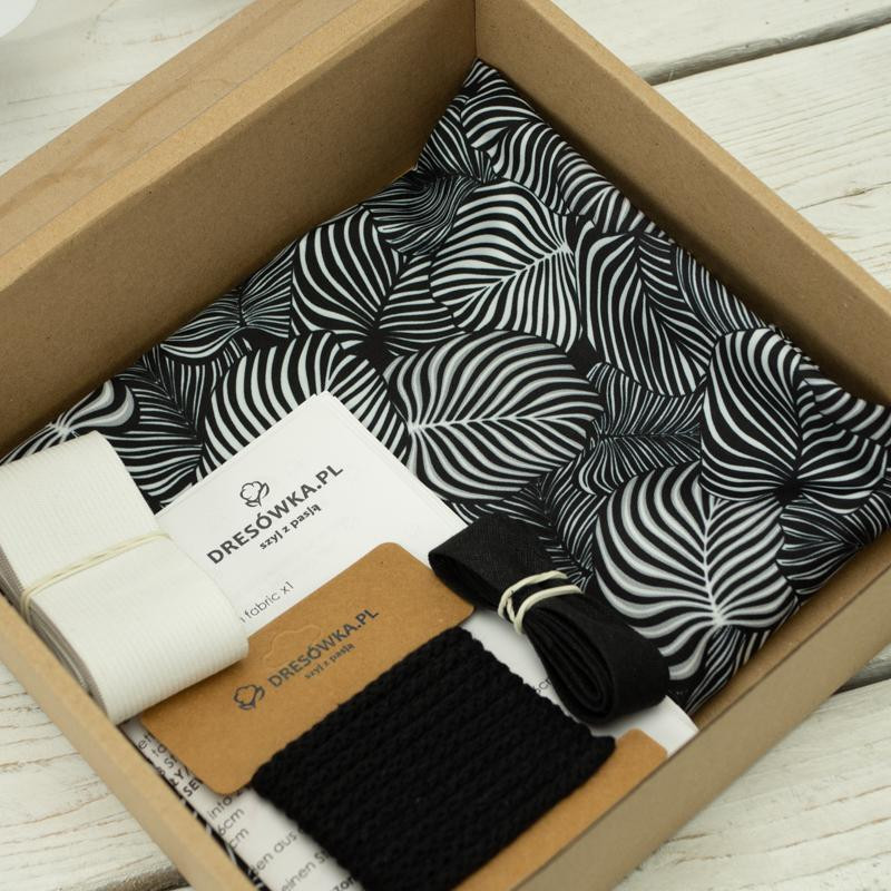 Women’s boardshorts - ZEBRA LEAVES - sewing set