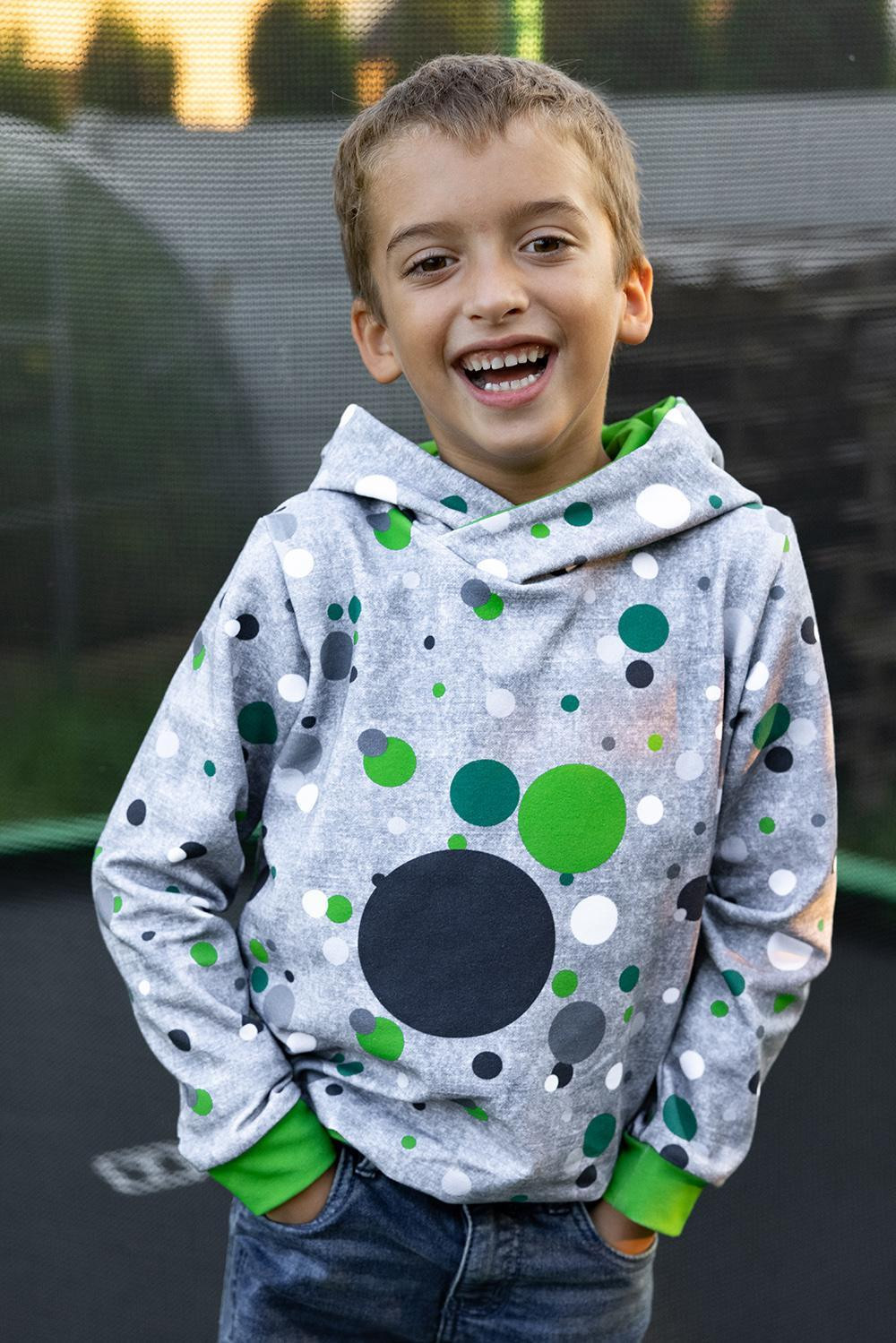 KID'S HOODIE (ALEX) - PIXELS pat. 2 / green - sewing set