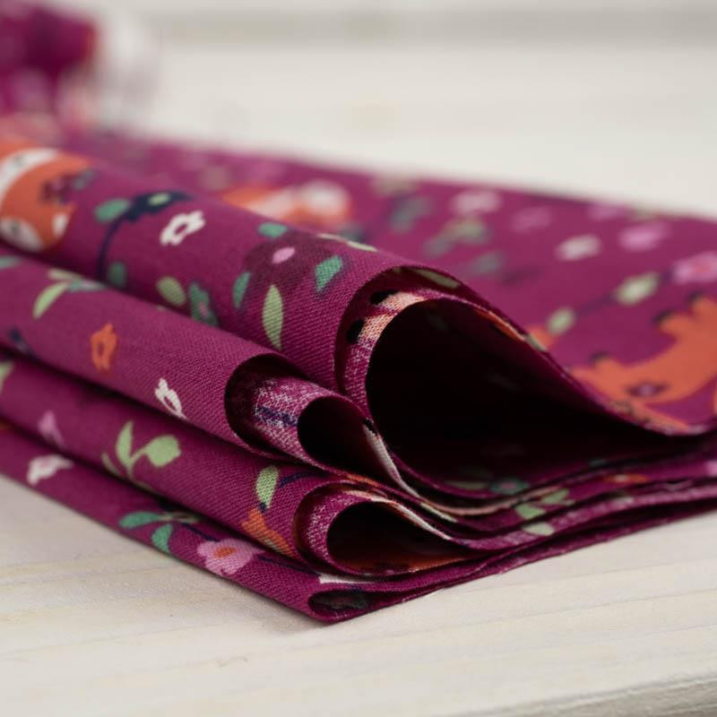 FOXES (wreaths) / fuchsia - POPLIN 100% cotton 