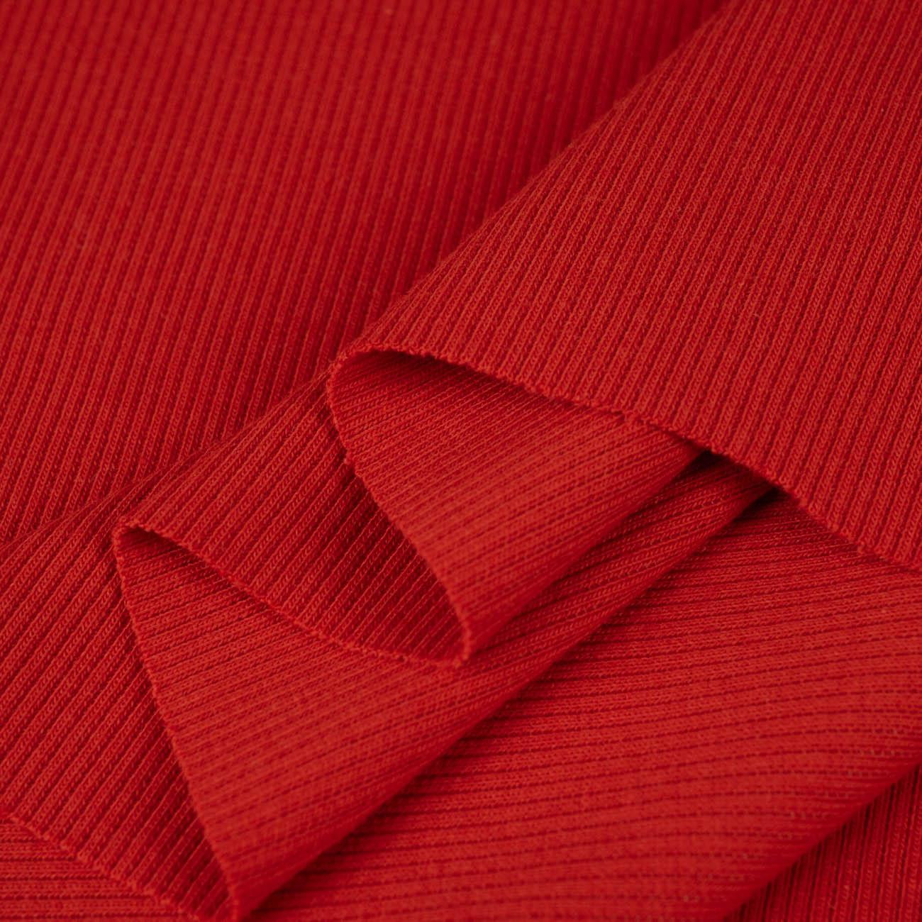 D-18 RED - Ribbed knit fabric