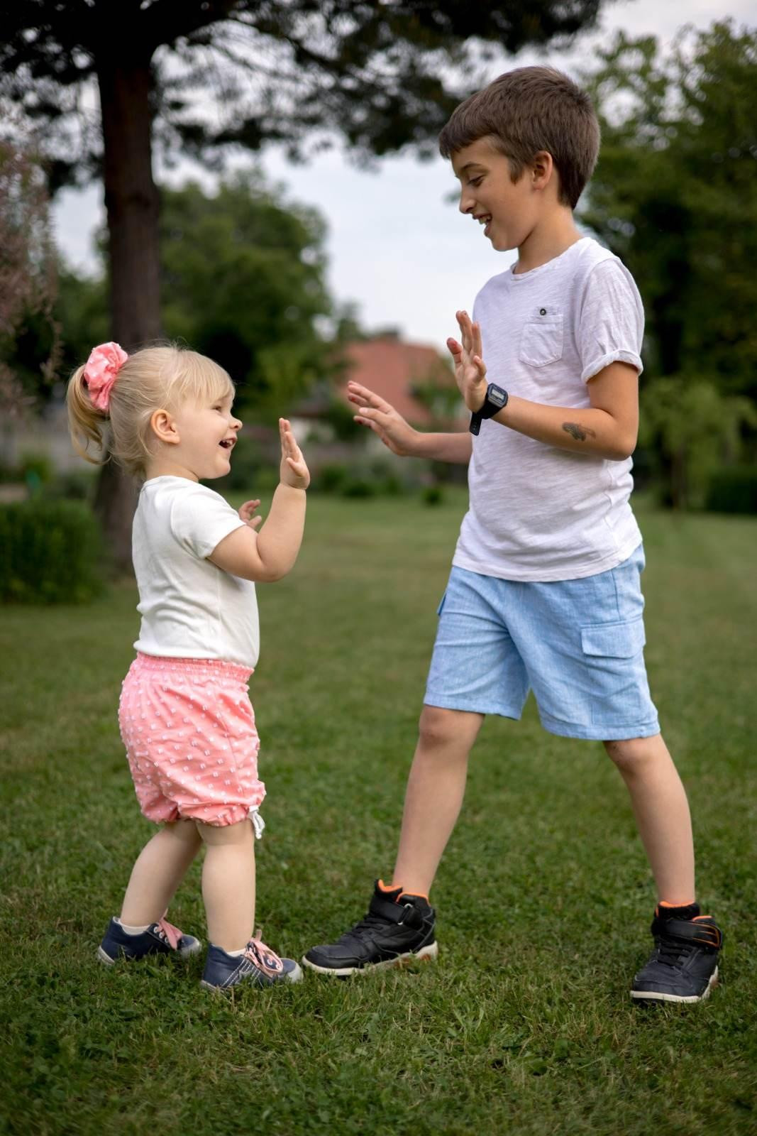 KID`S CARGO SHORTS - WHITE STARS / dark blue - sewing set