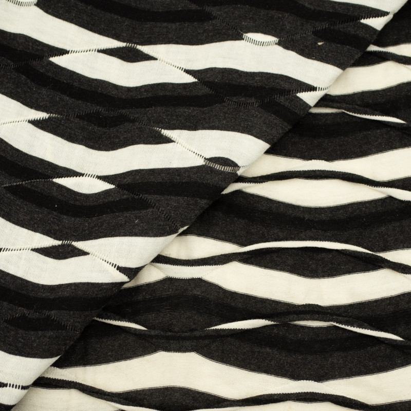 WAVES 3D / ecru - Single jersey with lockstitch