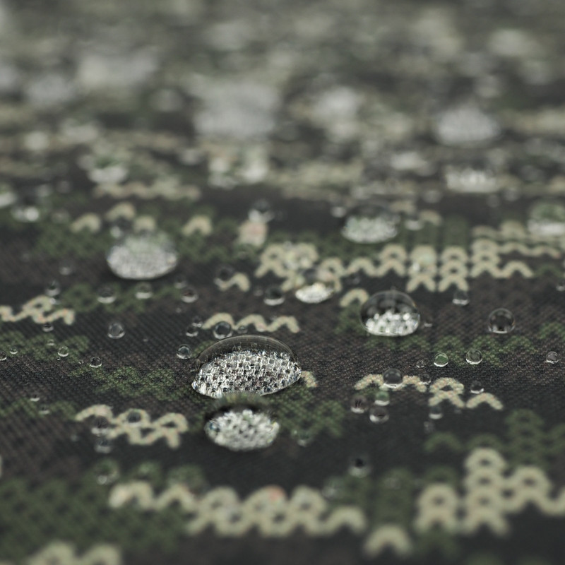 CAMOUFLAGE SWEATER - Waterproof woven fabric