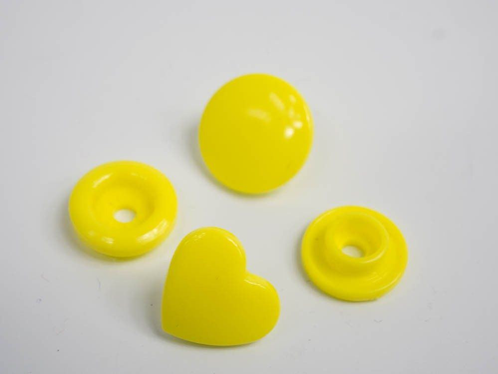 Fasteners KAM hearts 12 mm yellow 10 sets