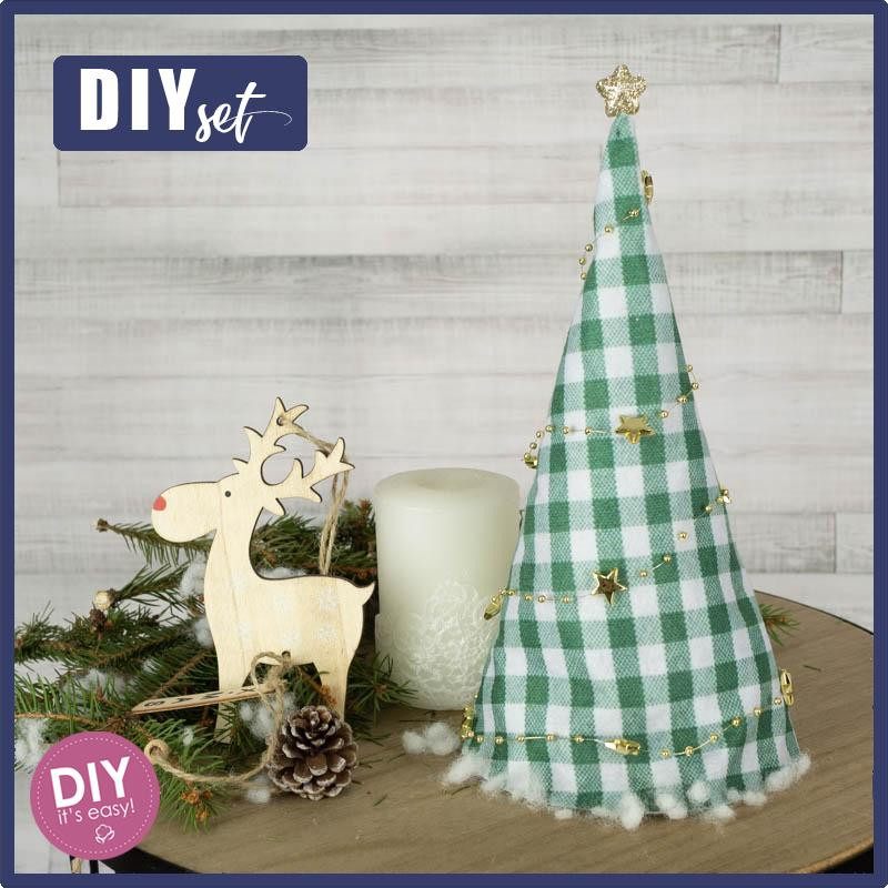 GUTSY GNOME’S CHRISTMAS TREE - DIY IT'S EASY