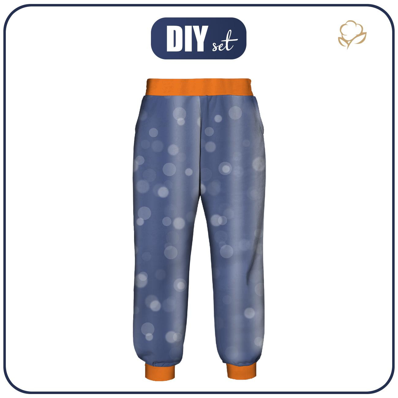 KID'S JOGGERS (ROBIN) - ANIMATED GIRAFFE / background - sewing set