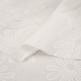 WHITE FLOWERS / WHITE - Cotton woven fabric