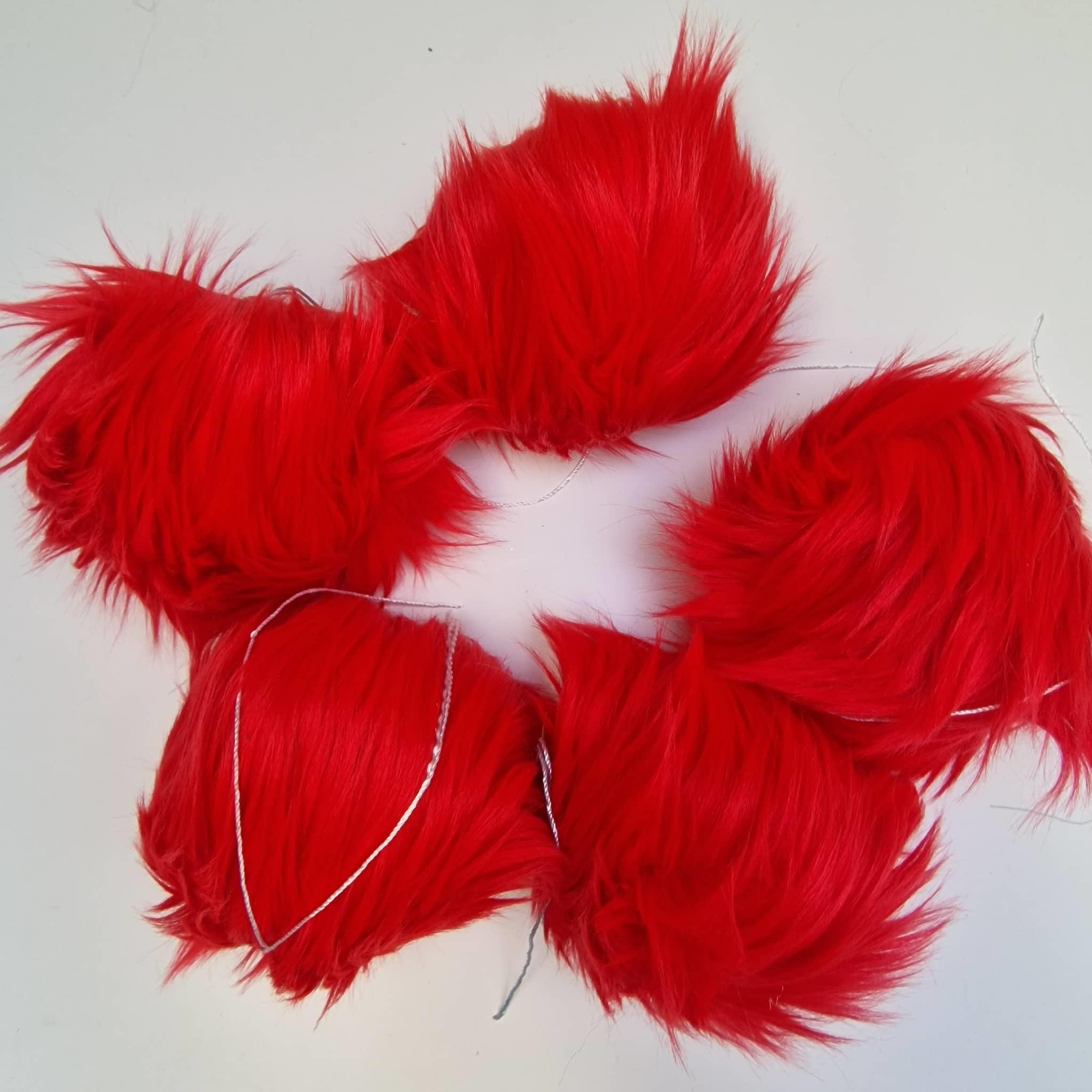 Pomponik futerkowy eko 12cm - CZERWONY