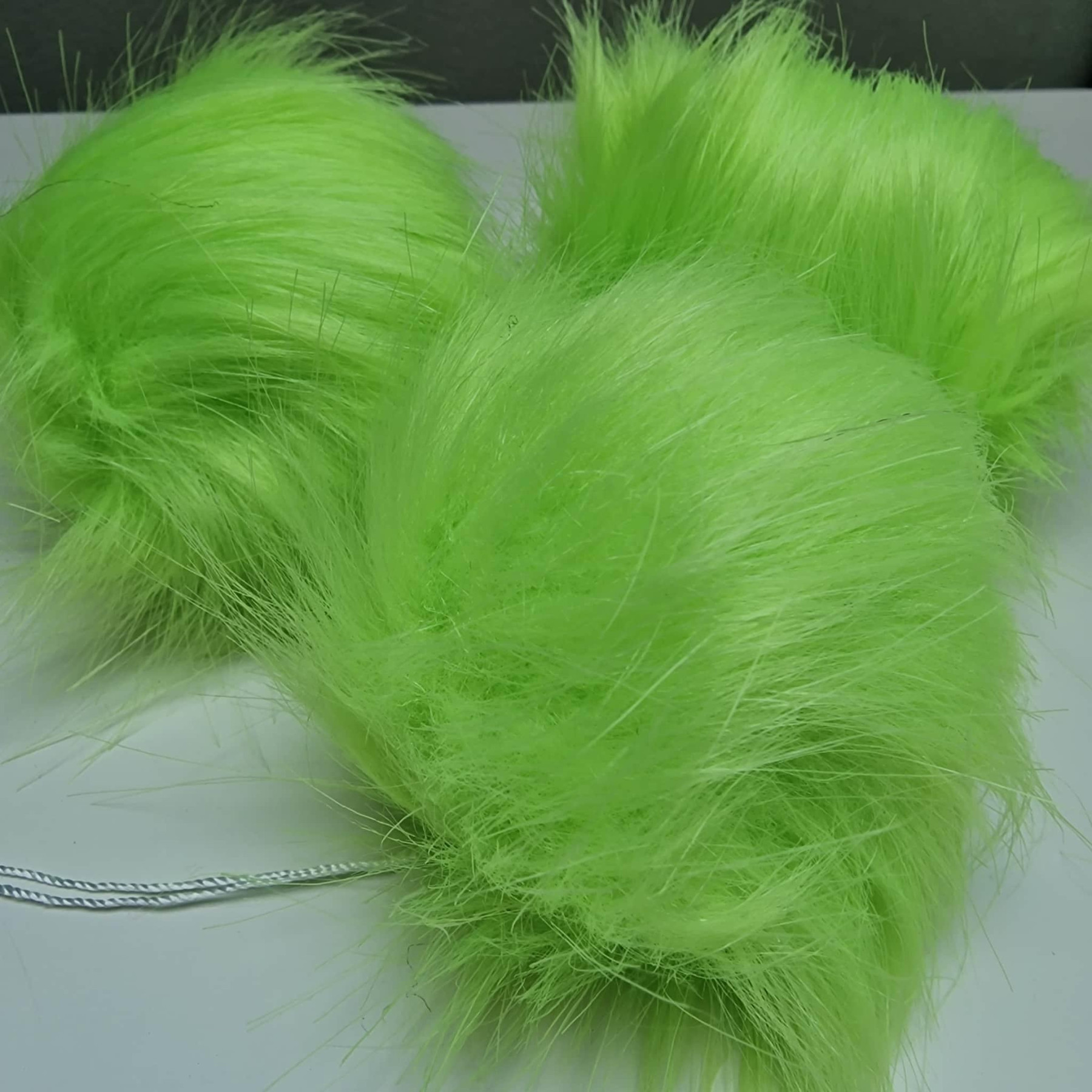 Kunstfell Pompon 12 cm - NEONGRÜN