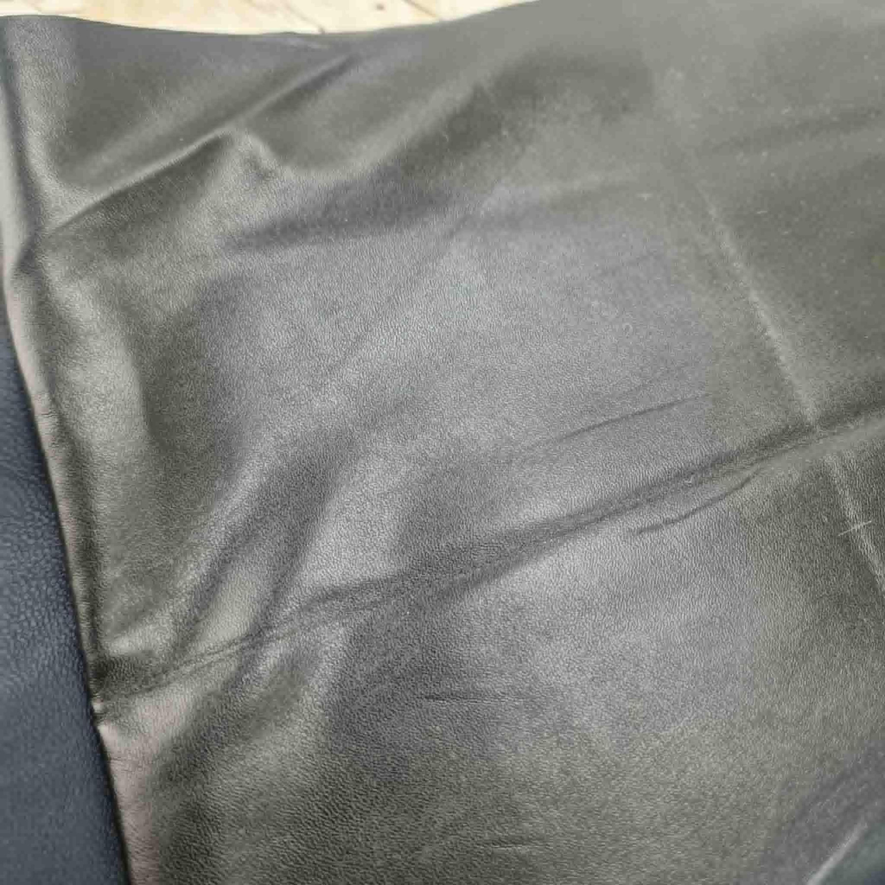 Paket mit Kunstleder (Skai) M.4