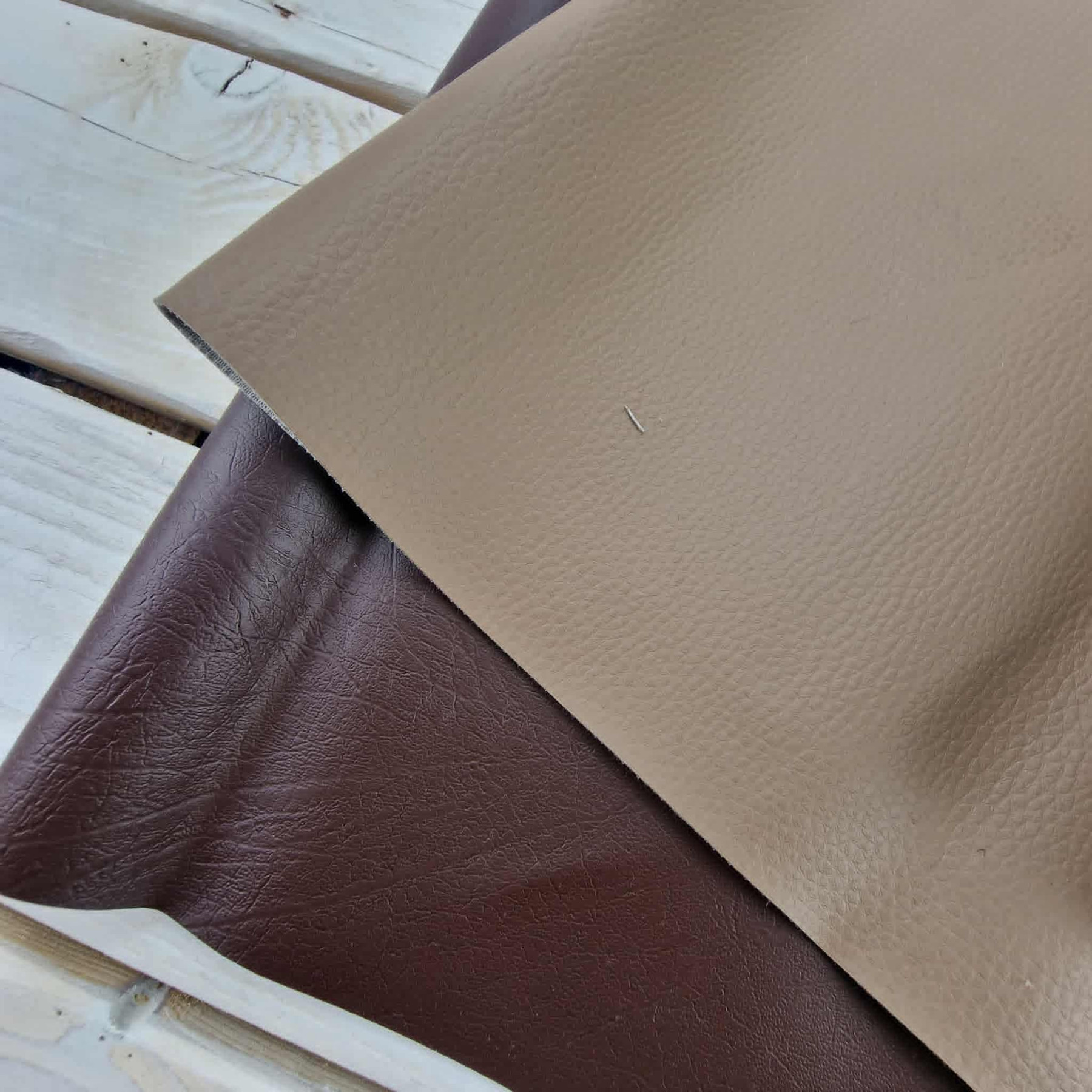 Paket mit Kunstleder (Skai) M.4