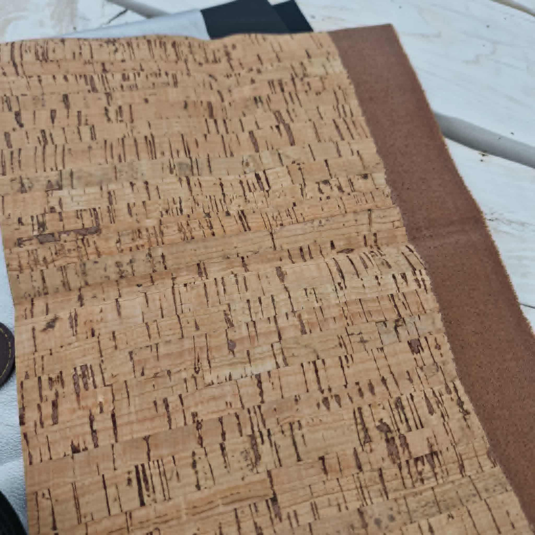 Paket mit Kunstleder (Skai) M.4