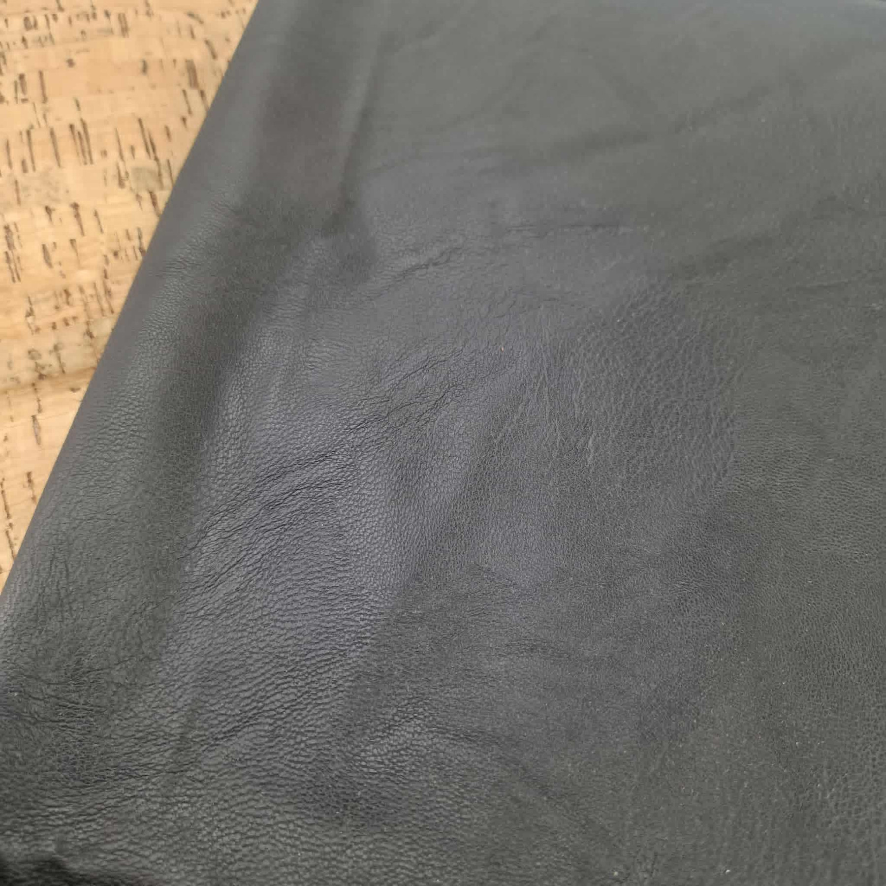 Paket mit Kunstleder (Skai) M.4