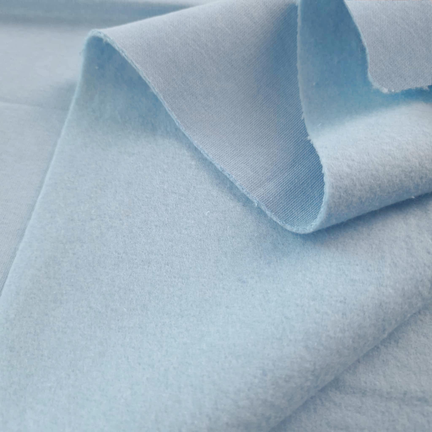 D-75 BABY BLUE - silná teplákovina počesaná D300