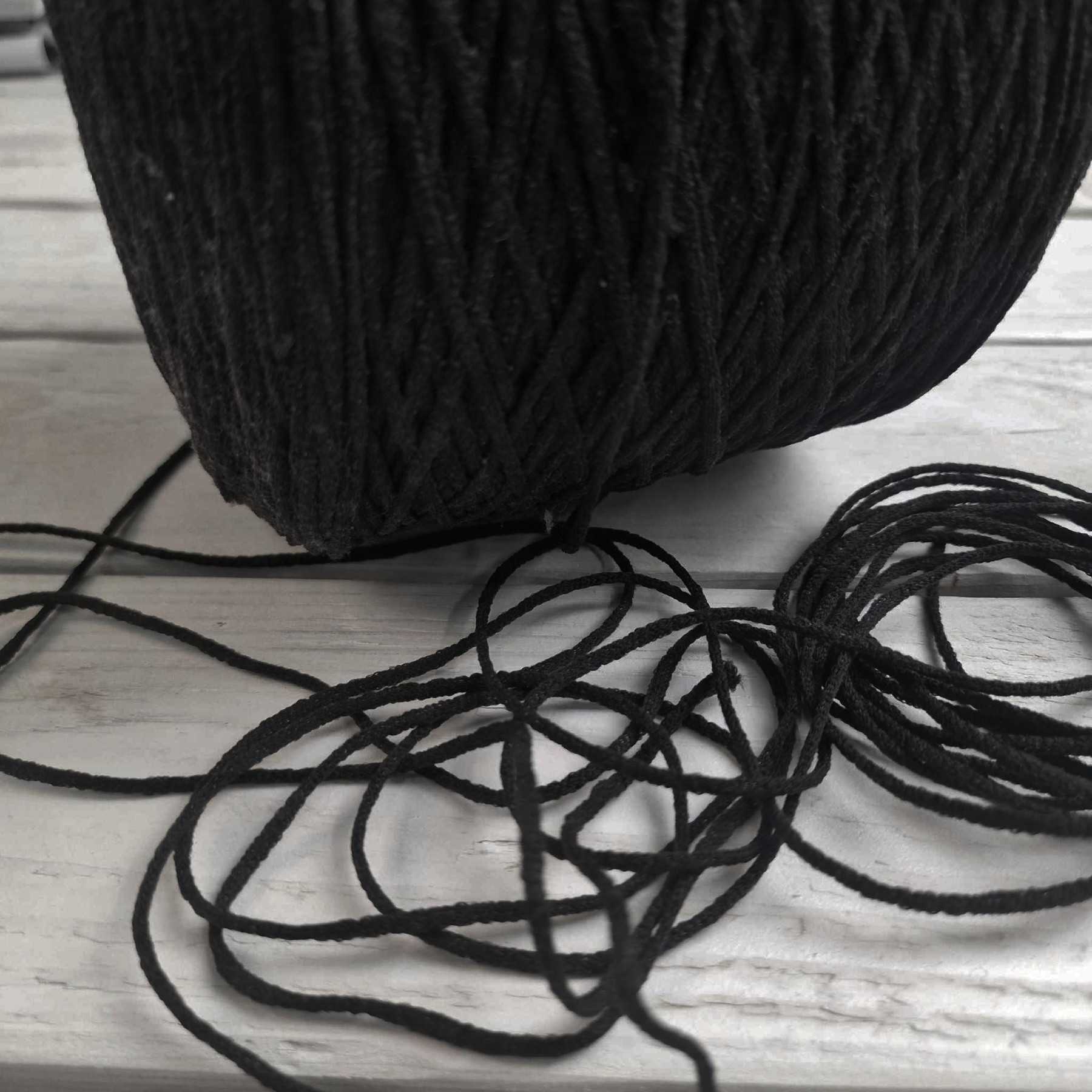 Guma okrągła 3mm - CZARNA