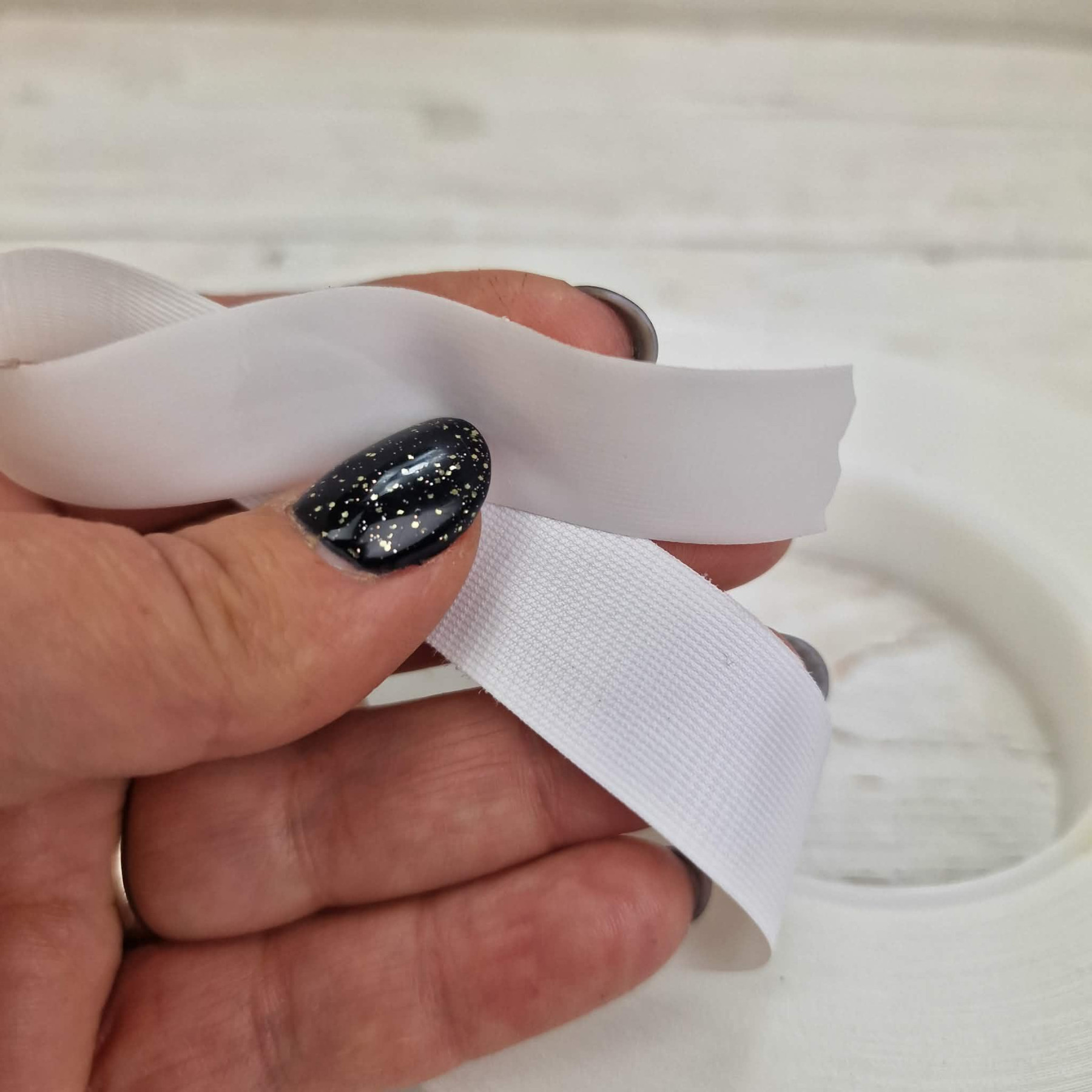 Těsnicí páska na švy – 20 mm, bílá