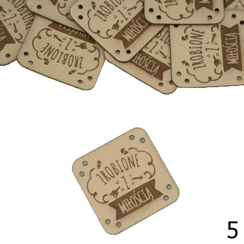 Metka ''ZROBIONE Z MIŁOŚCIĄ'' 3x3cm - kolory do wyboru 